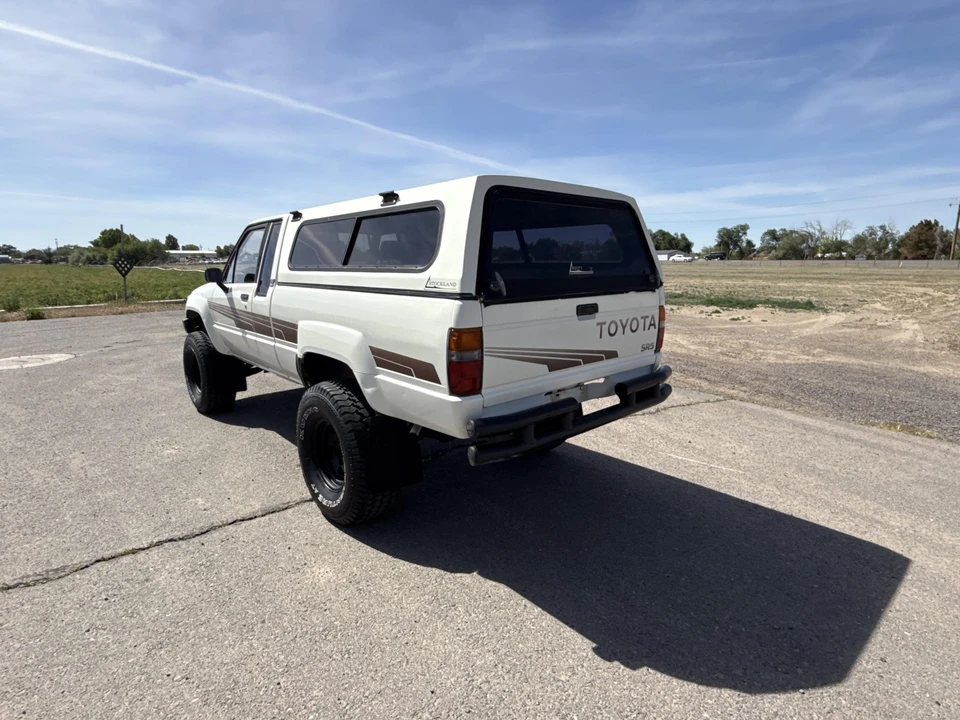 1986 Toyota Hilux 4th Gen - Image 27 of 31
