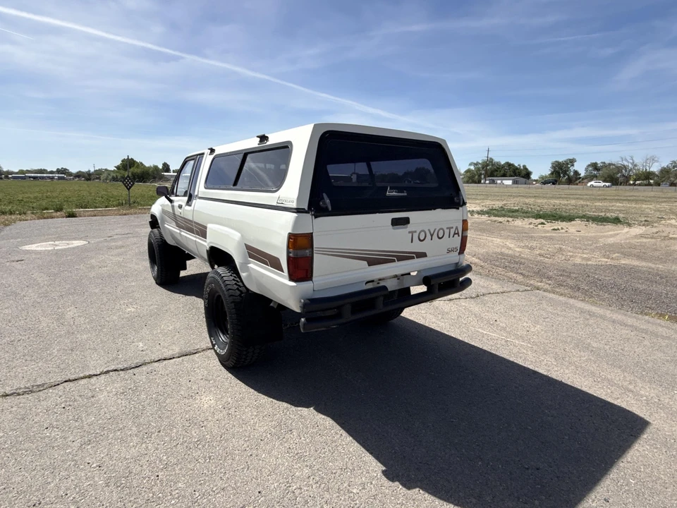 1986 Toyota Hilux 4th Gen - Image 23 of 31