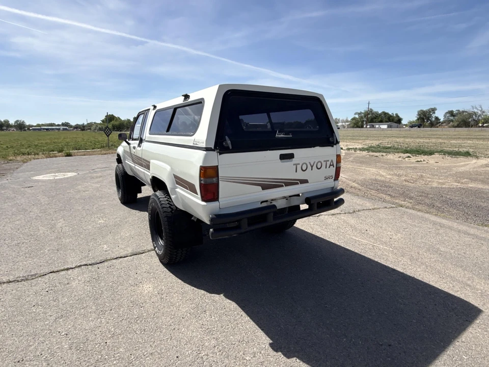 1986 Toyota Hilux 4th Gen - Image 26 of 31