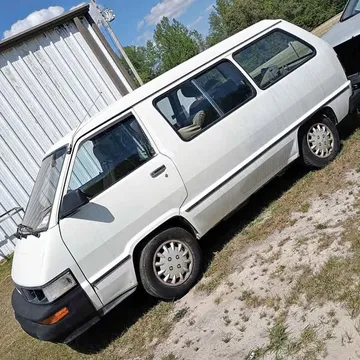 1986 Toyota Sienna CE Minivan