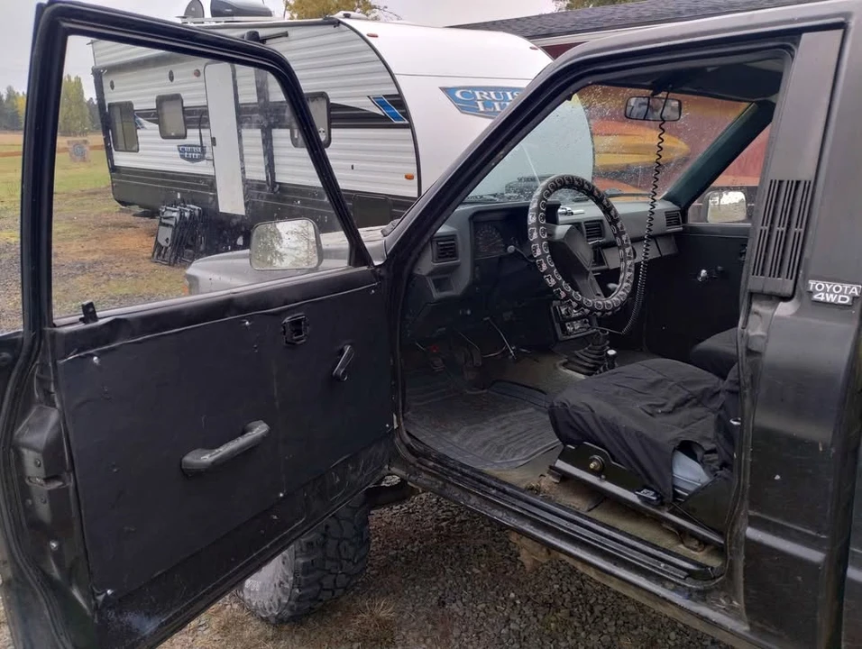 1986 Toyota T100 - Image 5 of 10