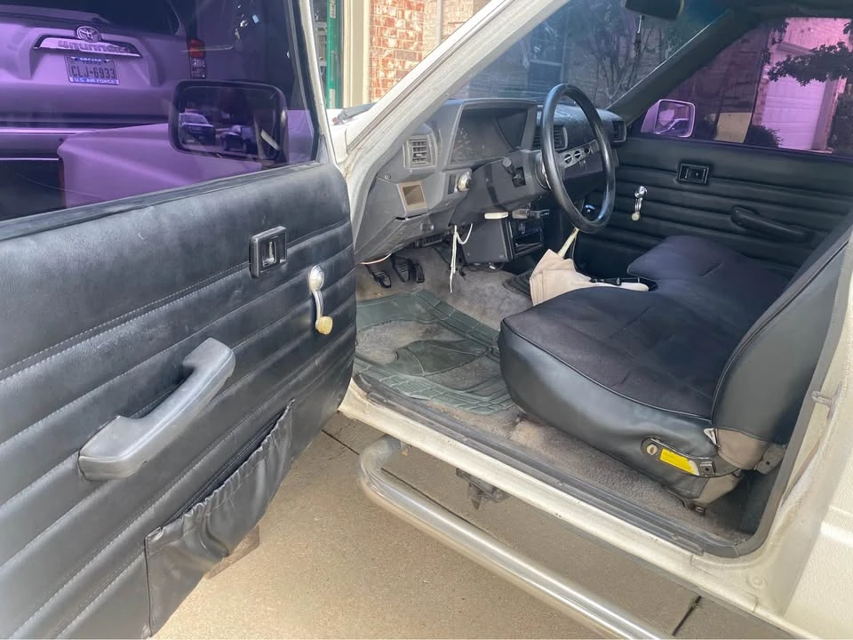 1986 Toyota T100 - Image 11 of 16