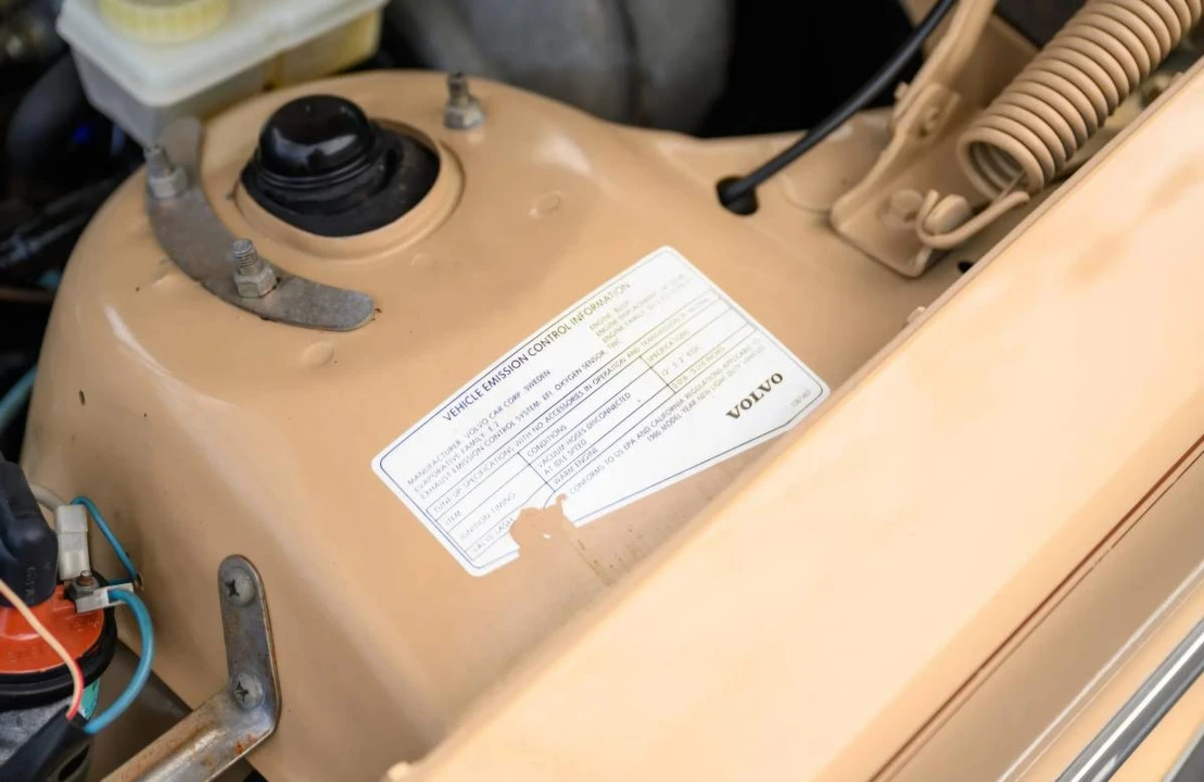 1986 Volvo 245 - Image 21 of 23