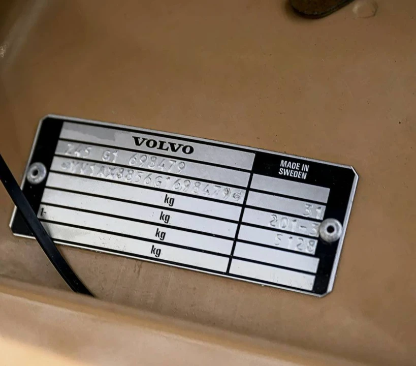 1986 Volvo 245 - Image 22 of 23