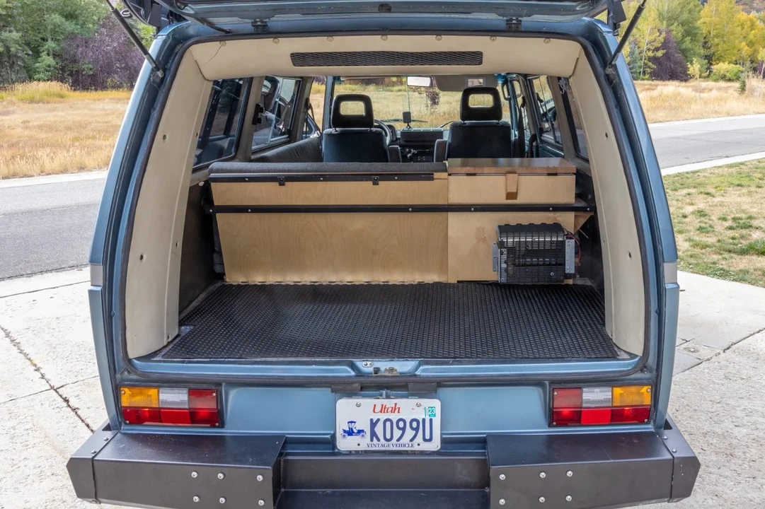 1986 Volkswagen Bay-Window Bus - Image 6 of 21
