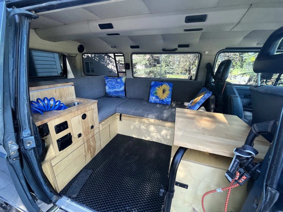 1986 Volkswagen Bay-Window Bus - Image 7 of 21