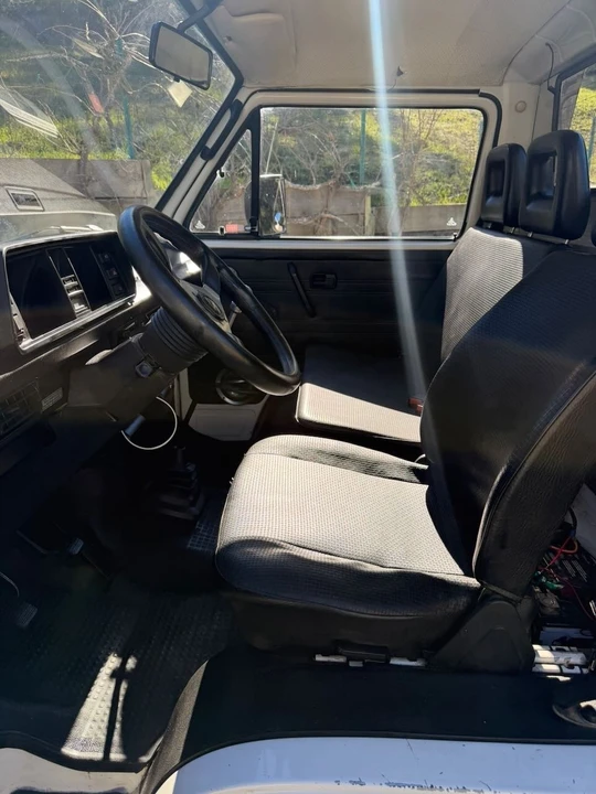 1986 Volkswagen Vanagon - Image 11 of 17