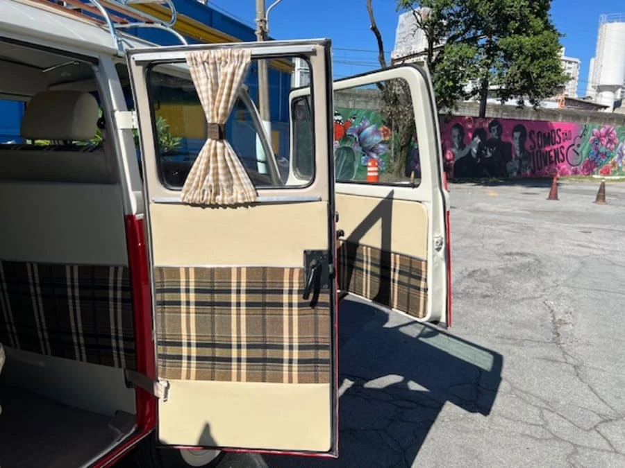 1986 Volkswagen Bay-Window Bus - Image 12 of 19
