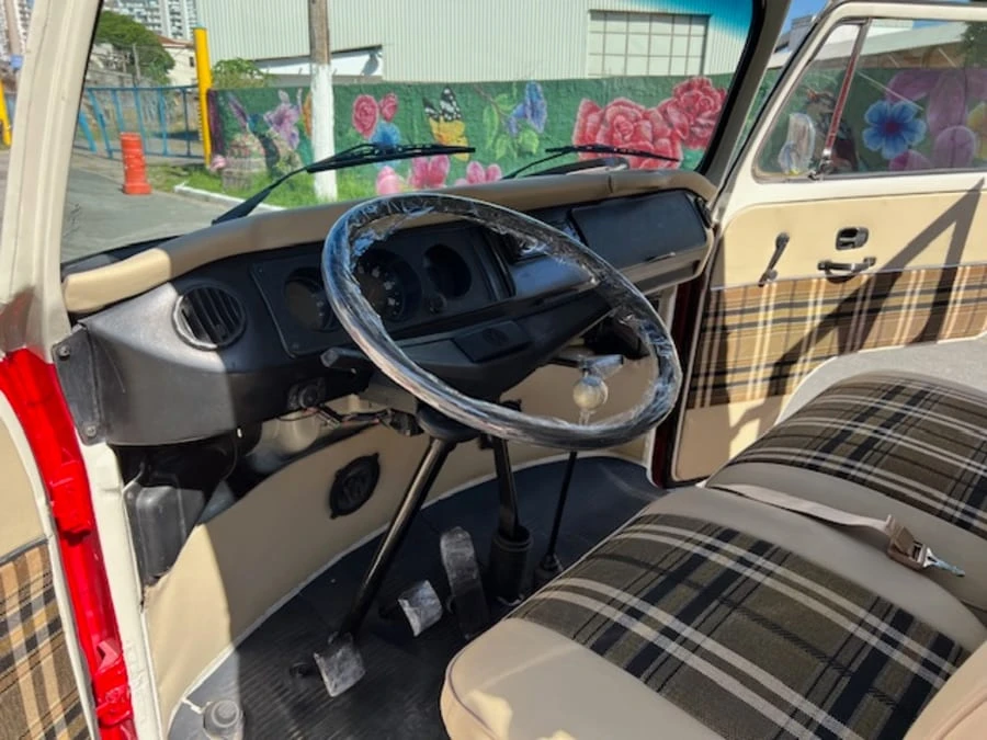 1986 Volkswagen Bay-Window Bus - Image 10 of 19