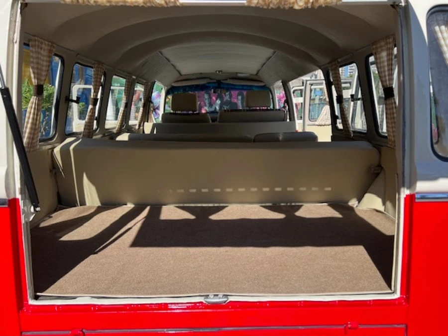 1986 Volkswagen Bay-Window Bus - Image 15 of 19