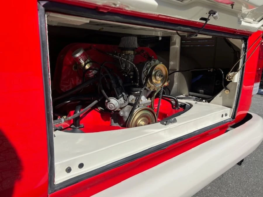 1986 Volkswagen Bay-Window Bus - Image 18 of 19