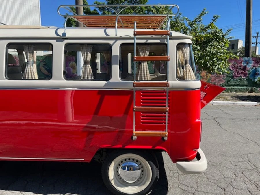 1986 Volkswagen Bay-Window Bus - Image 7 of 19
