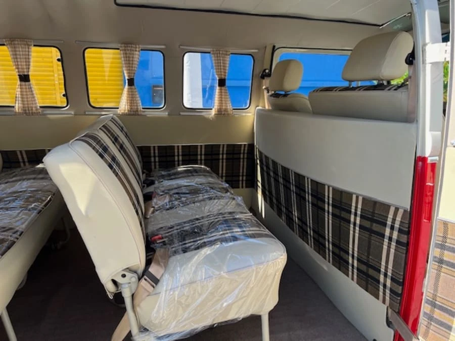 1986 Volkswagen Bay-Window Bus - Image 16 of 19