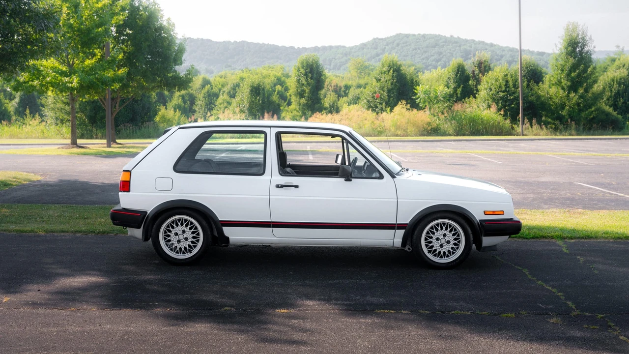 1986 Volkswagen GTI Mk2 - Image 26 of 31