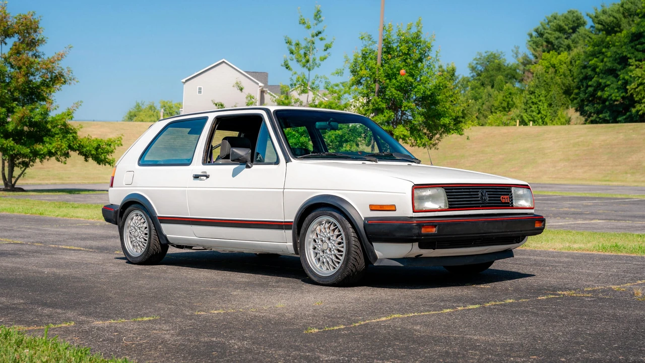 1986 Volkswagen GTI Mk2 - Image 22 of 31