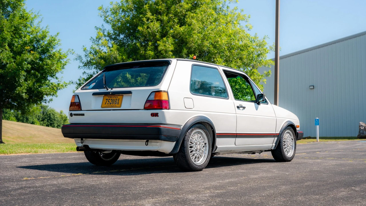 1986 Volkswagen GTI Mk2 - Image 28 of 31