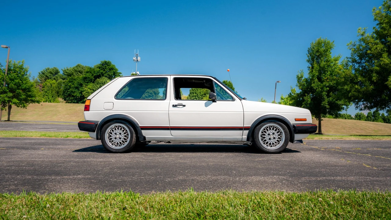 1986 Volkswagen GTI Mk2 - Image 25 of 31