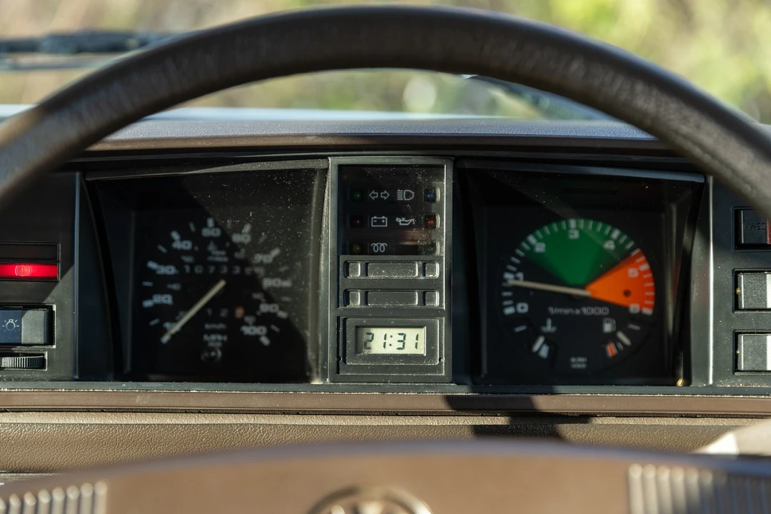 1986 Volkswagen Vanagon - Image 10 of 30