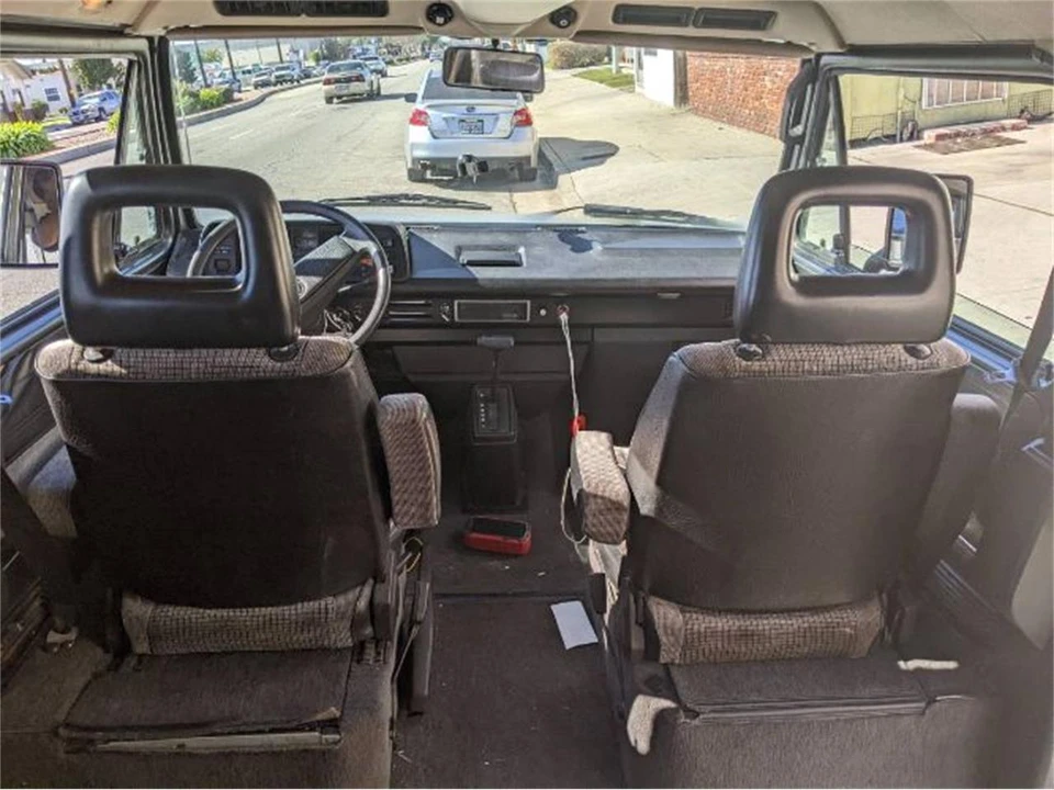 1986 Volkswagen Vanagon - Image 10 of 13