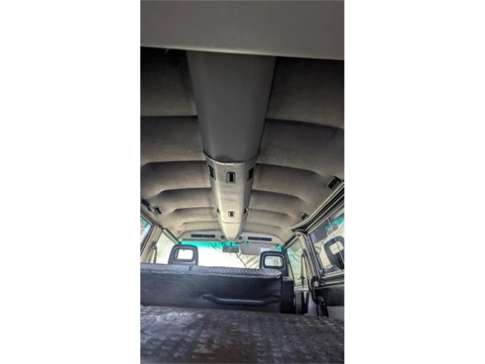 1986 Volkswagen Vanagon - Image 12 of 13