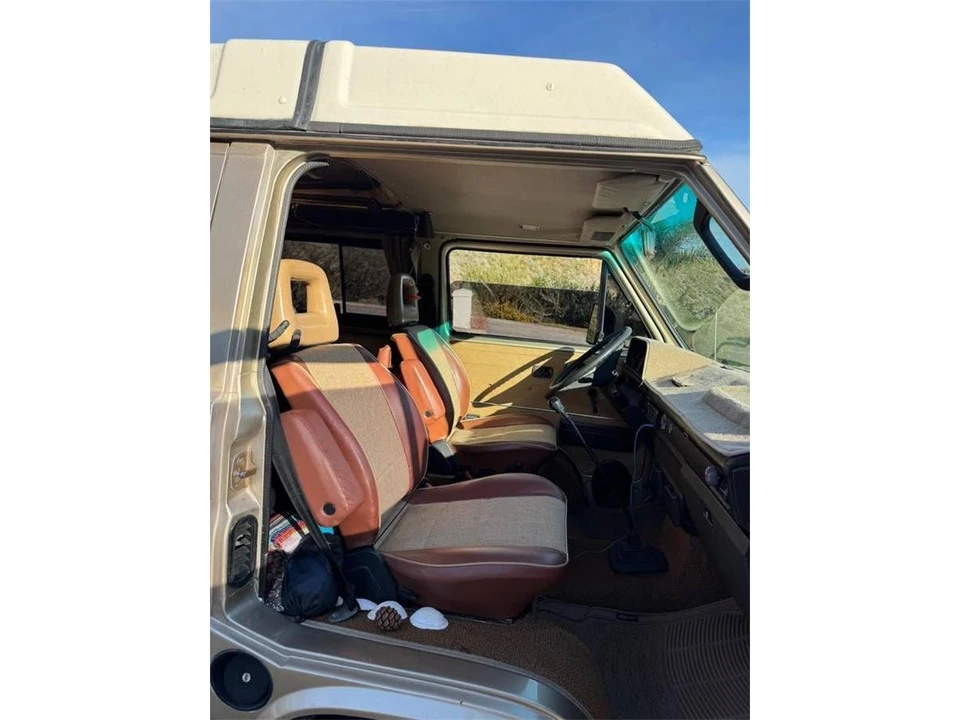 1986 Volkswagen Vanagon - Image 8 of 24