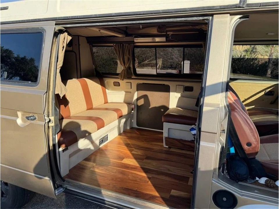 1986 Volkswagen Vanagon - Image 10 of 24