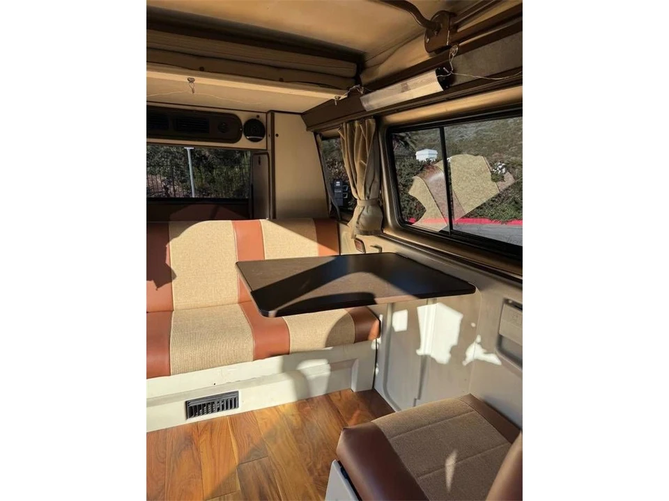 1986 Volkswagen Vanagon - Image 11 of 24
