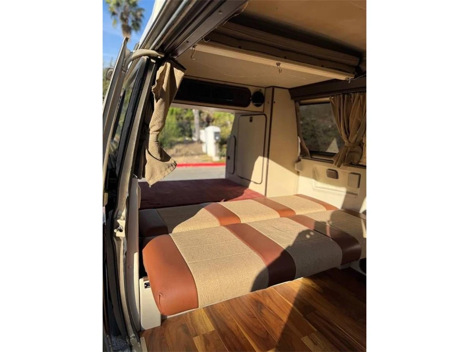 1986 Volkswagen Vanagon - Image 21 of 24