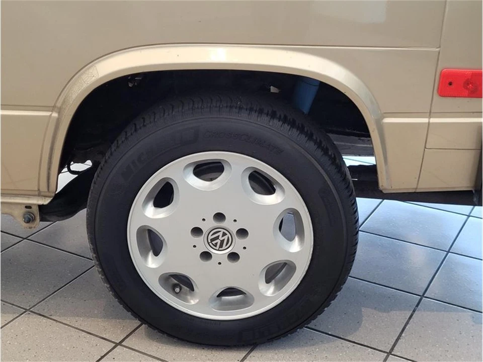 1986 Volkswagen Vanagon - Image 19 of 31