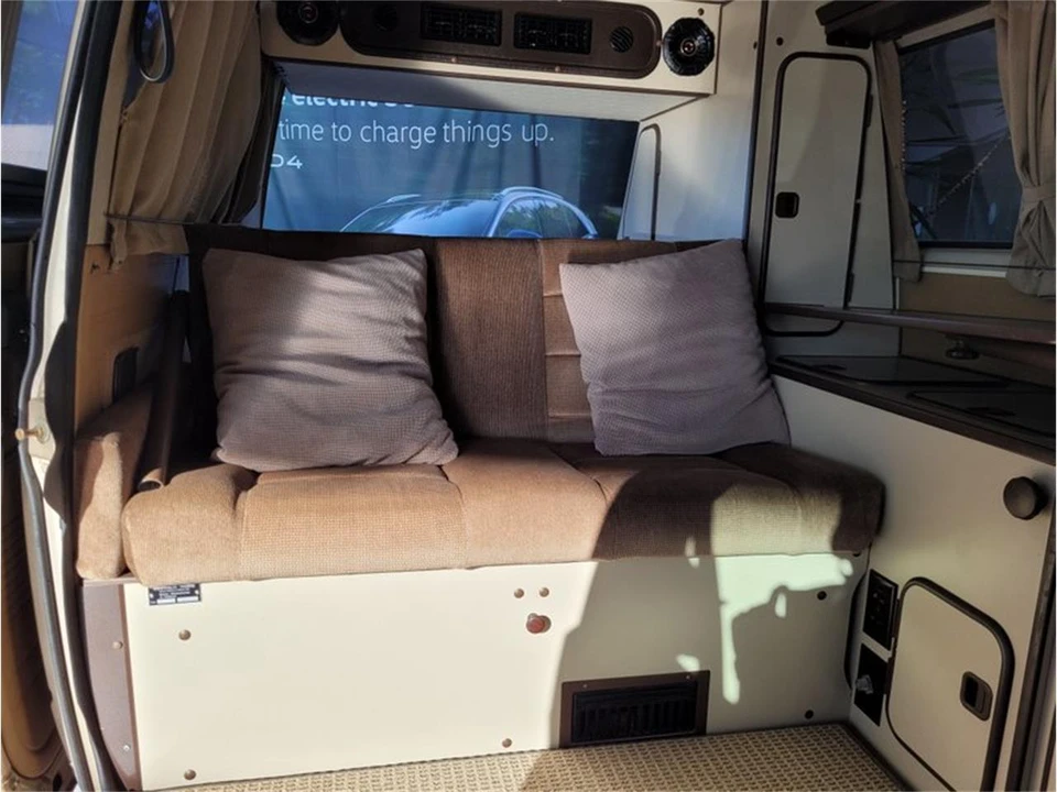 1986 Volkswagen Vanagon - Image 30 of 31
