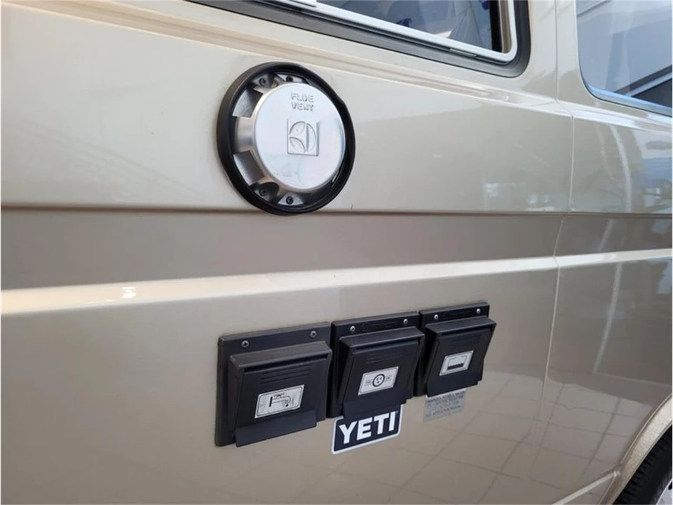 1986 Volkswagen Vanagon - Image 5 of 31