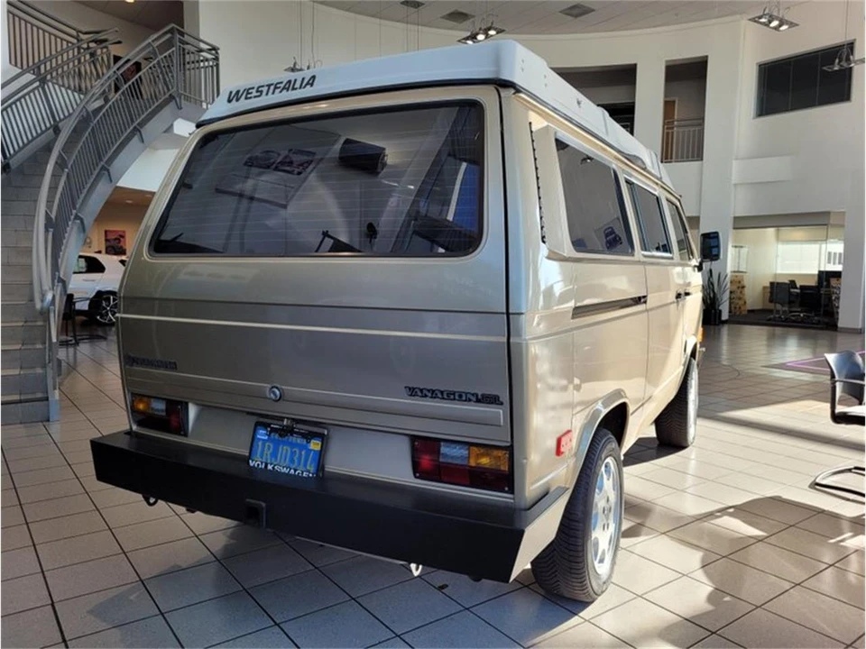 1986 Volkswagen Vanagon - Image 13 of 31