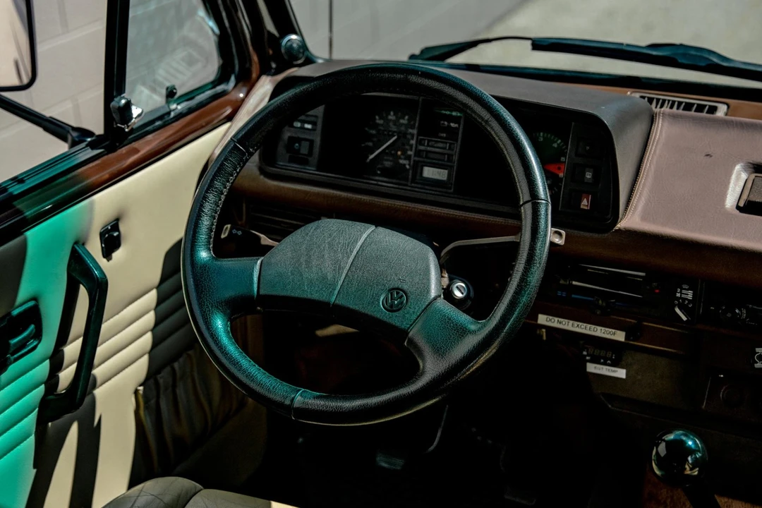 1986 Volkswagen EuroVan - Image 10 of 12