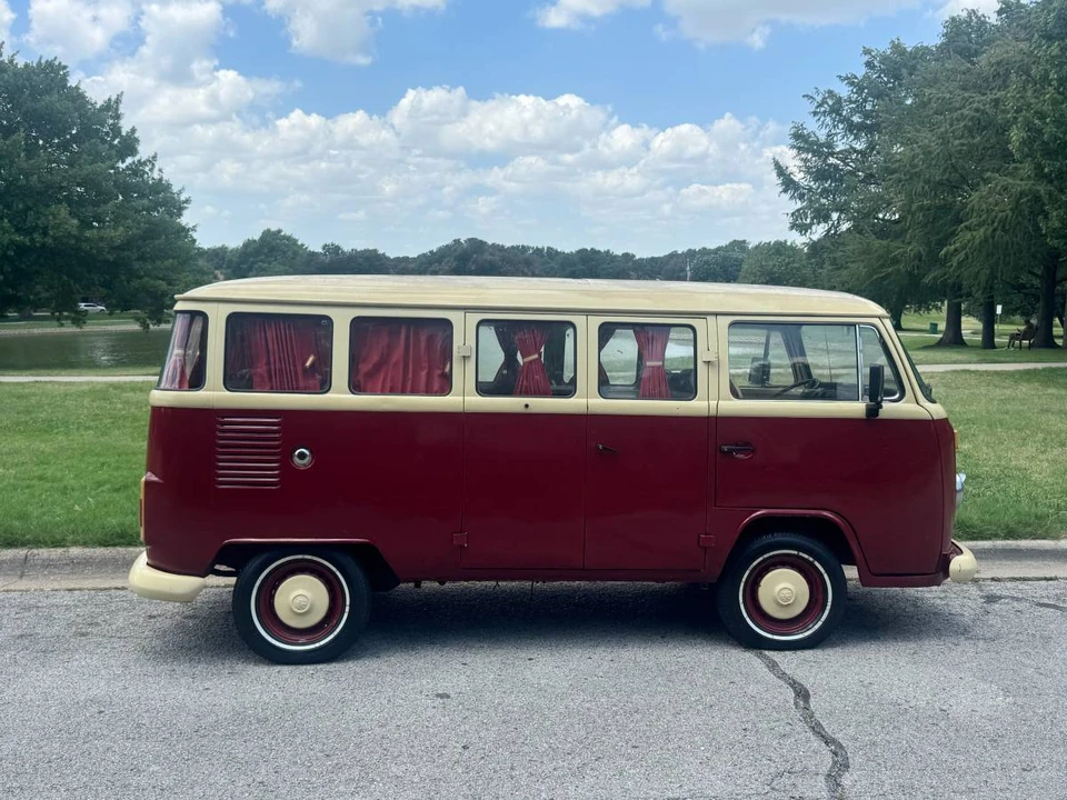1986 Volkswagen Vanagon - Image 2 of 13