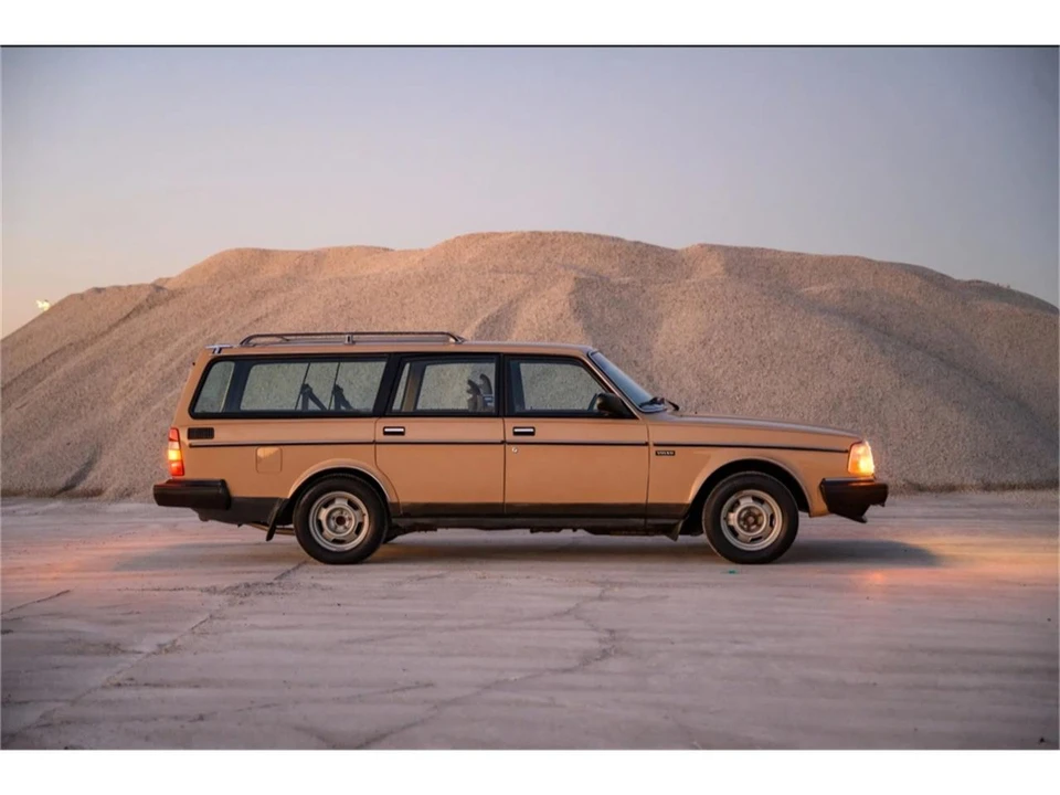 1986 Volvo 244 - Image 8 of 31