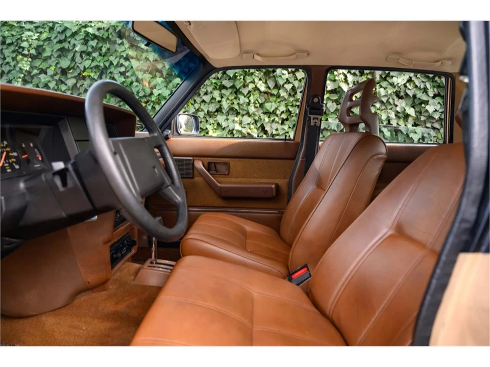1986 Volvo 244 - Image 17 of 31