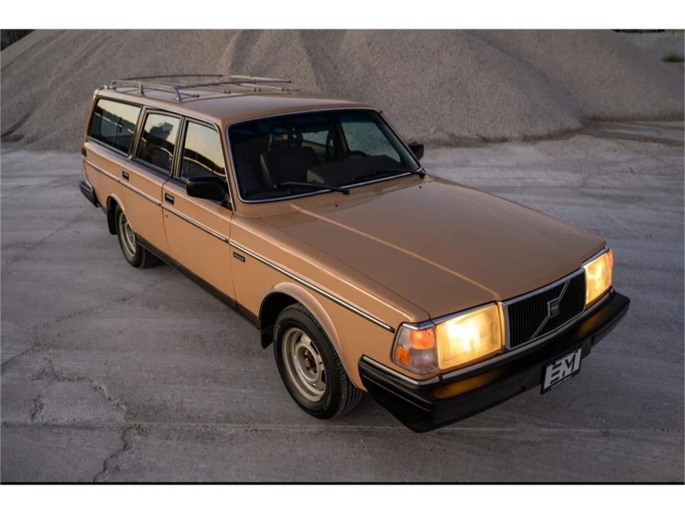 1986 Volvo 244 - Image 5 of 31