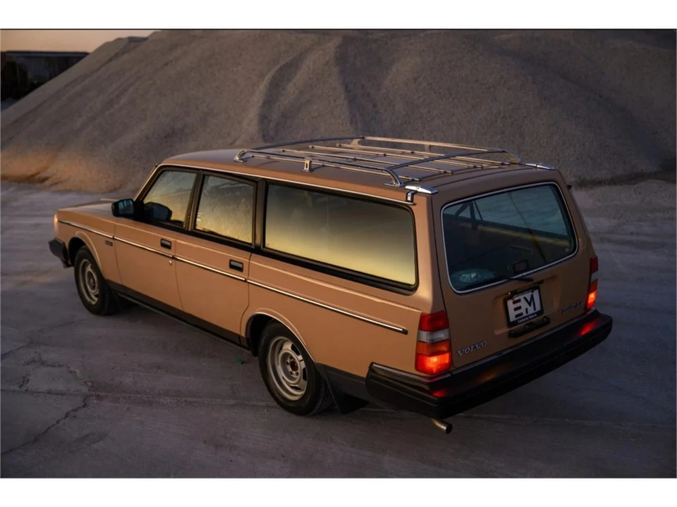 1986 Volvo 244 - Image 9 of 31