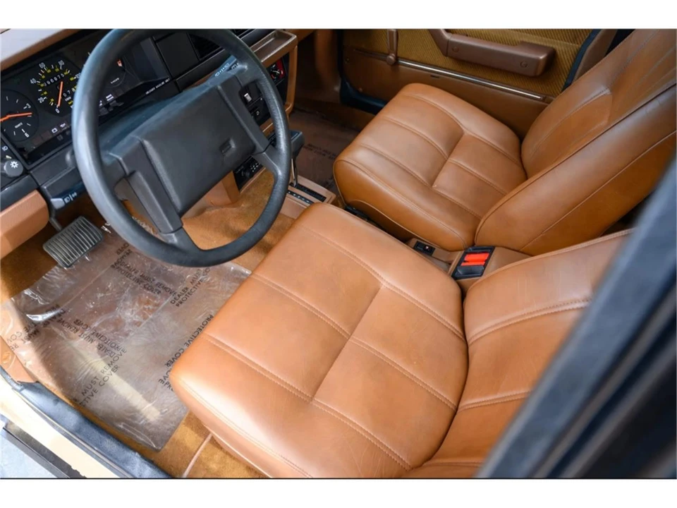 1986 Volvo 244 - Image 18 of 31