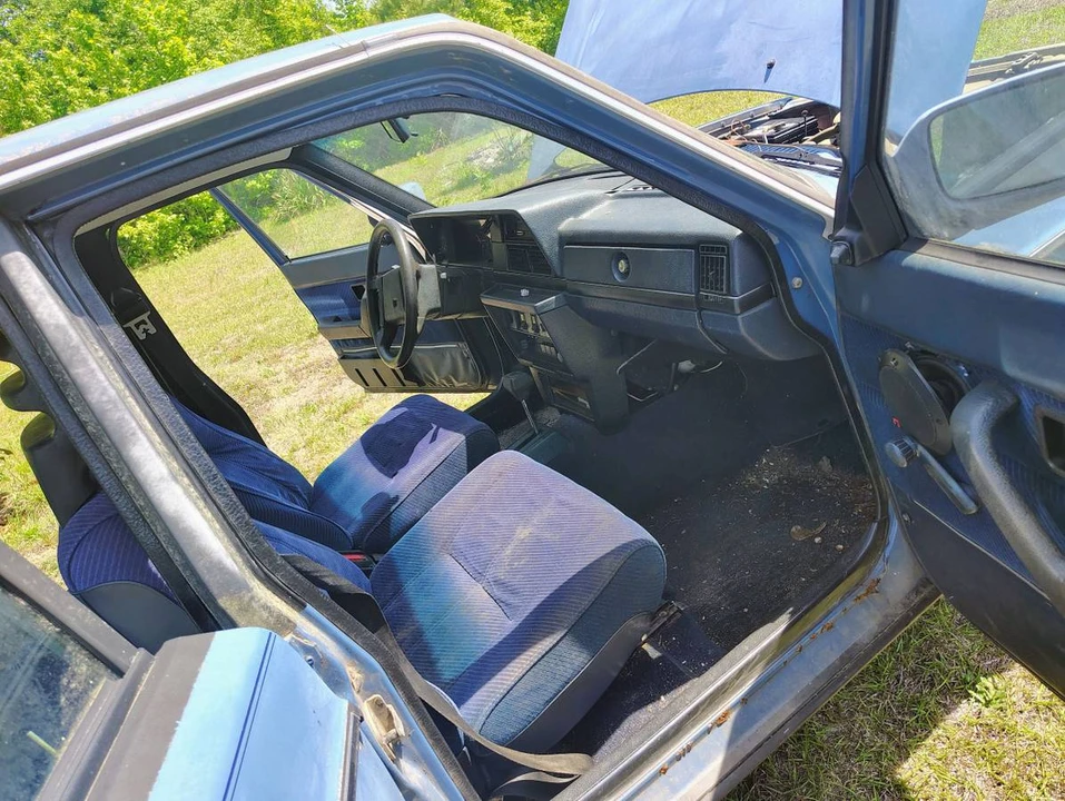 1986 Volvo 244 - Image 2 of 6