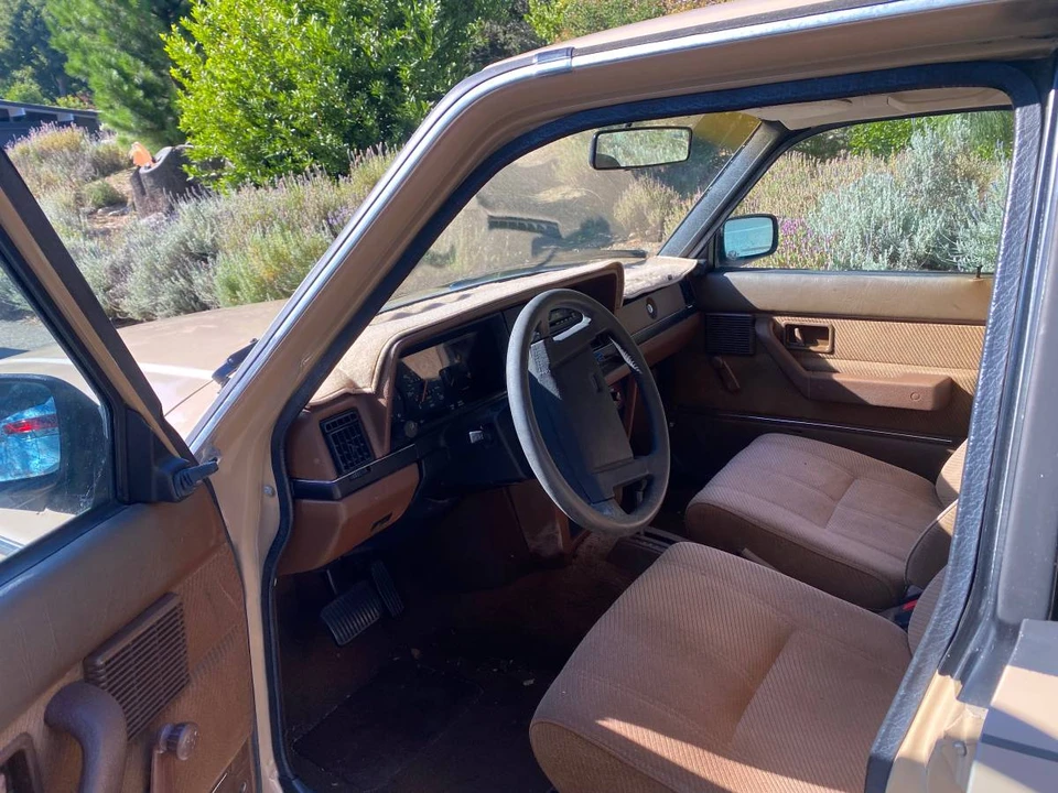 1986 Volvo 244 - Image 4 of 12