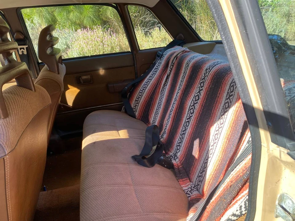 1986 Volvo 244 - Image 5 of 12