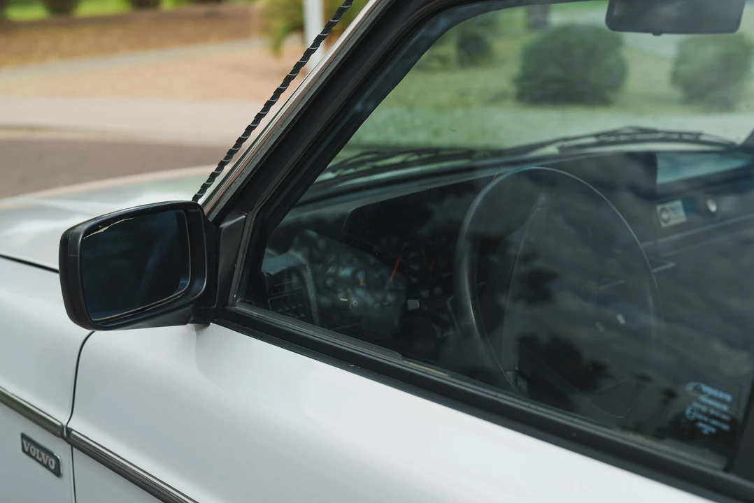 1986 Volvo 245 - Image 23 of 31