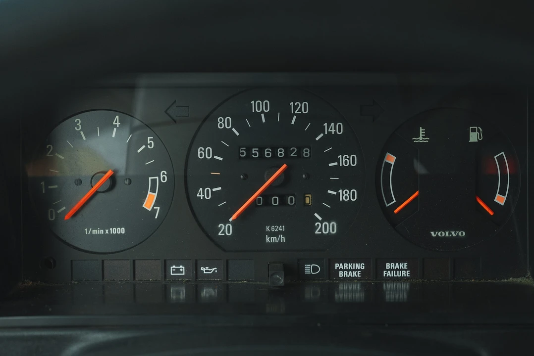 1986 Volvo 245 - Image 30 of 31