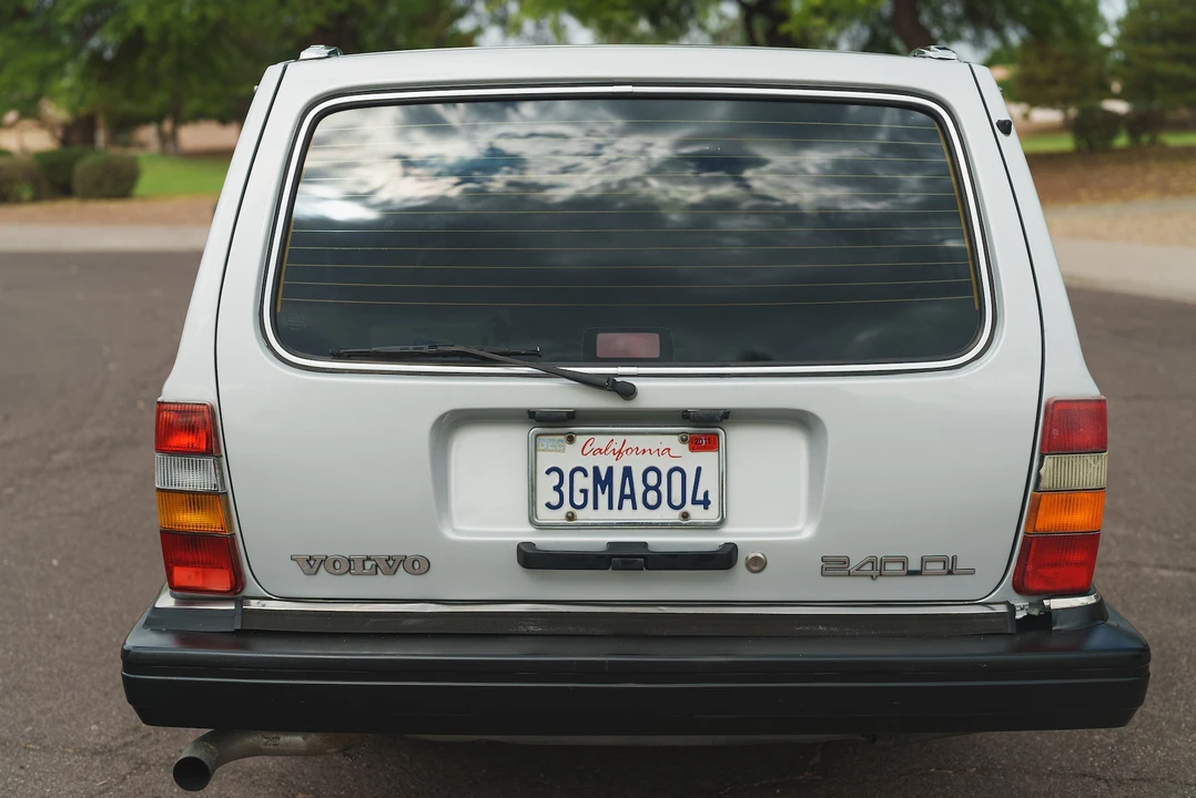 1986 Volvo 245 - Image 6 of 31
