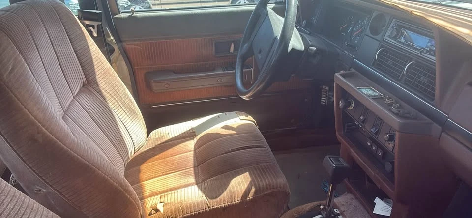 1986 Volvo 244 - Image 6 of 20