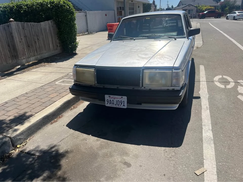 1986 Volvo 244 - Image 4 of 8