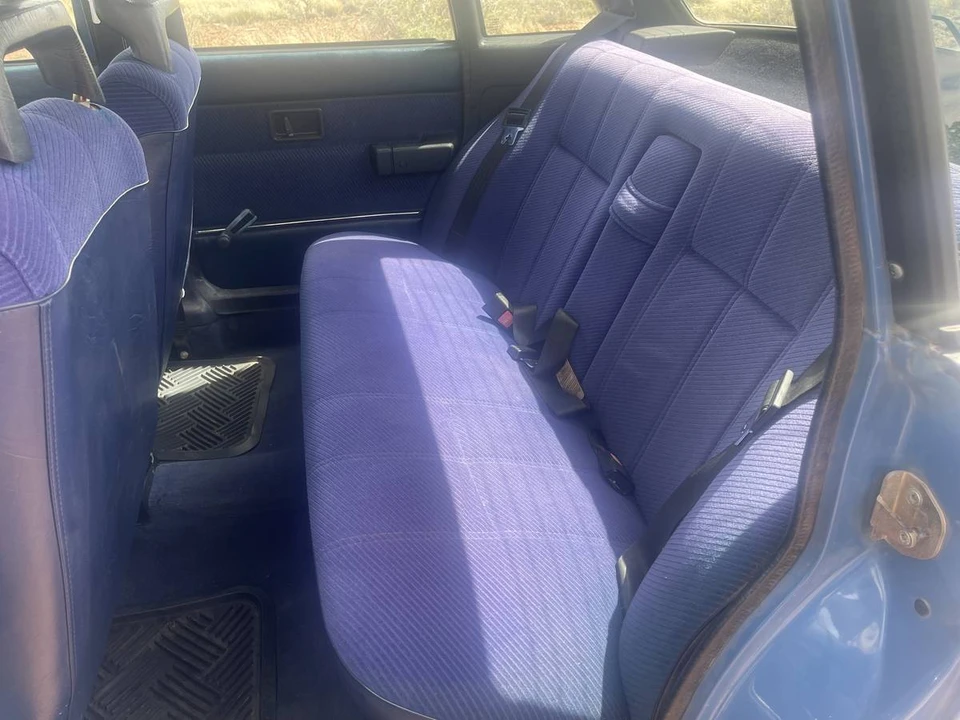 1986 Volvo 244 - Image 10 of 12