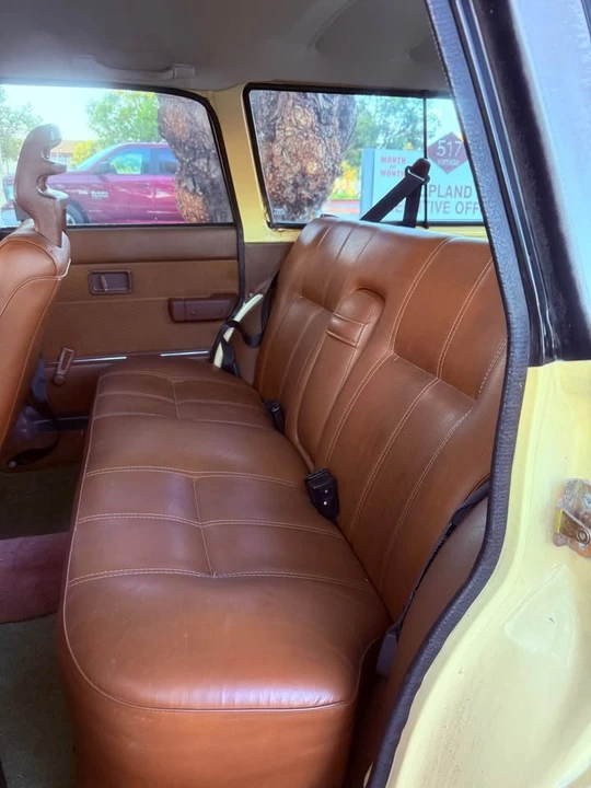 1986 Volvo 244 - Image 9 of 9