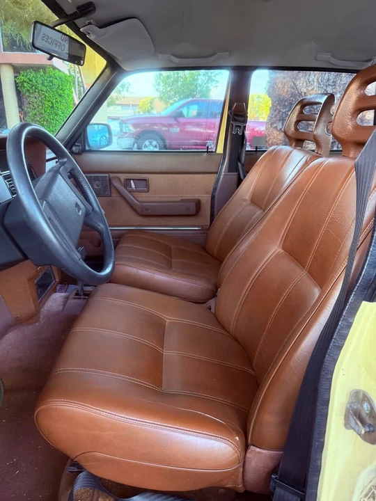1986 Volvo 244 - Image 8 of 9